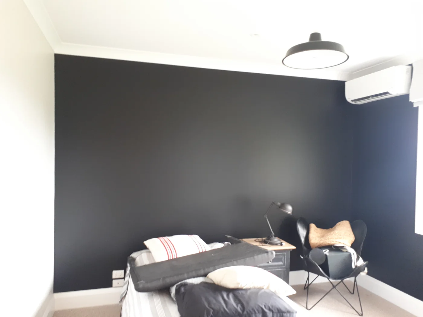 Wallpaper installation example